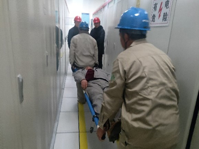 圖2 建湖光伏無腳本突發觸電應急演練.jpg